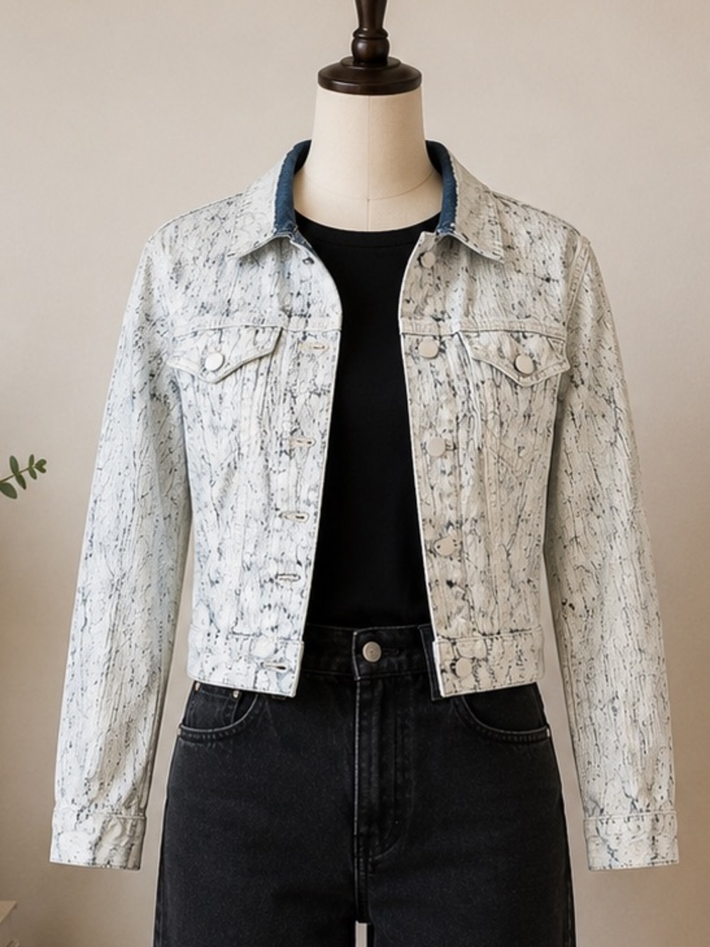 Calvin Klein Jeans White Coated Denim Trucker Jacket Size Medium